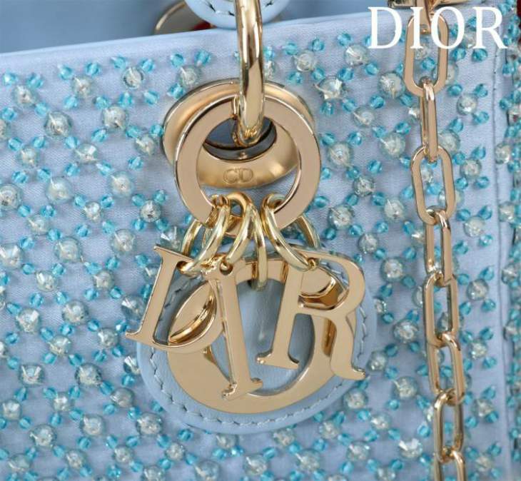 Picture of Dior Handbags _SKUfw239217327fw